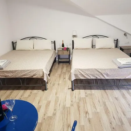 Villa Giannis Apartments Vrasná Exteriér fotografie
